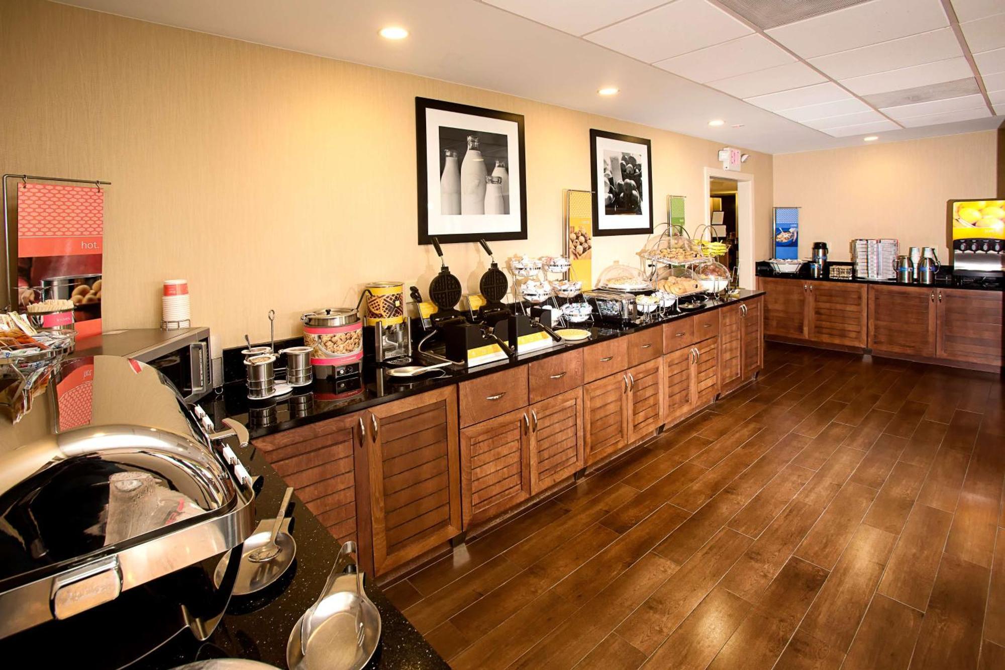 Hampton Inn Morehead City Exteriör bild