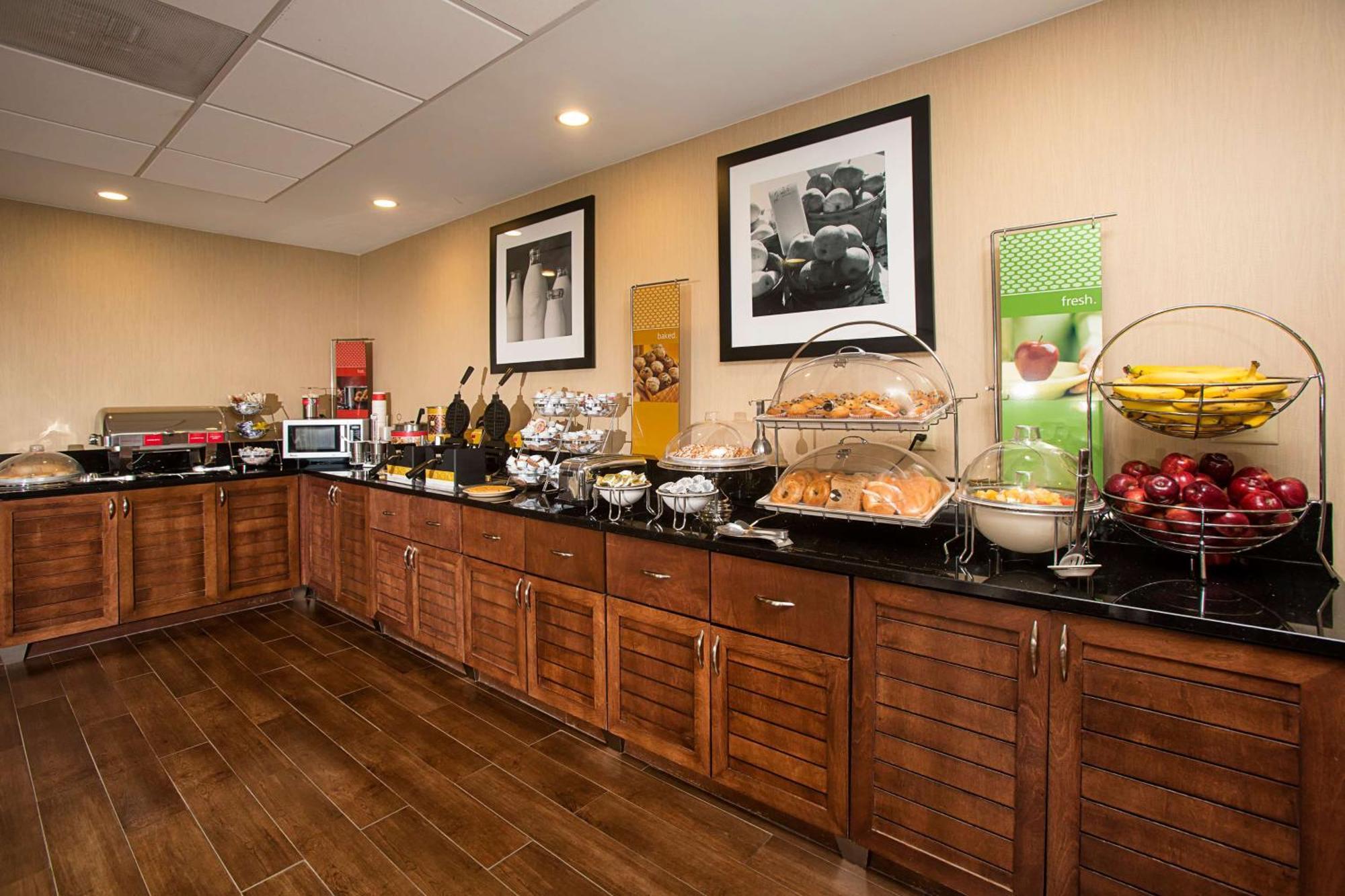 Hampton Inn Morehead City Exteriör bild