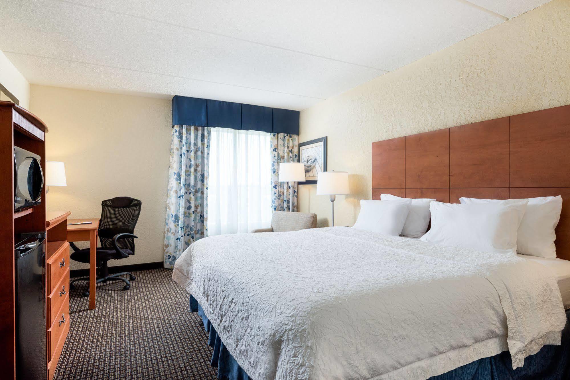 Hampton Inn Morehead City Exteriör bild